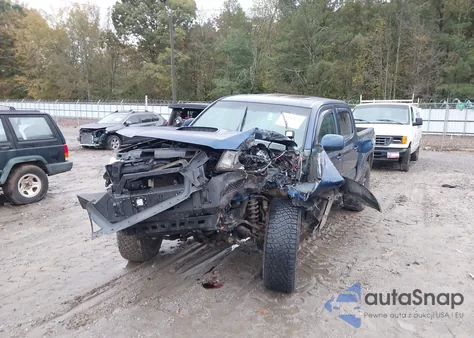 2005 Toyota Tacoma Base V6 z USA, uszkodzony, nr VIN 5TELU42N25Z055719